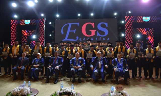 رئيس جامعة الإسكندرية يشهد تخرج دفعة جديدة من طلاب الماجستير المهني للمديرين التنفيذيين بكلية الأعمال