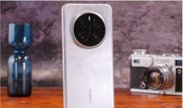 كاميرا خرافية وتصميم مذهل.. مواصفات وسعر هاتف HONOR Magic7 Pro