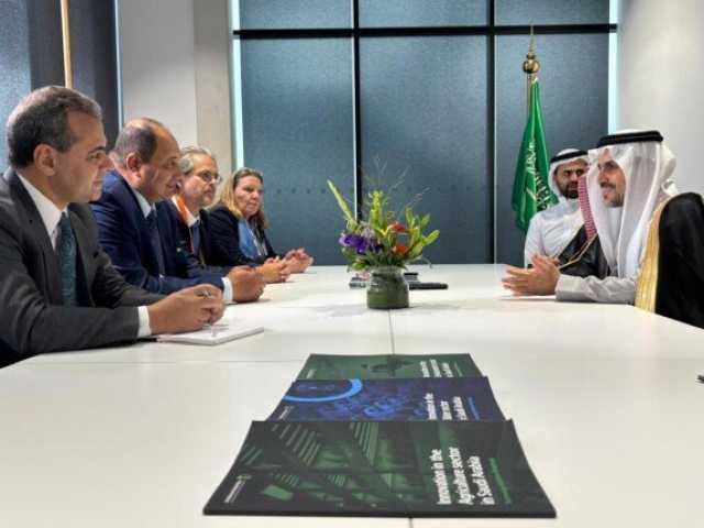 نائب وزير الزراعة يبحث مع نظيريه الهولندي والسعودي تعزيز التعاون المشترك