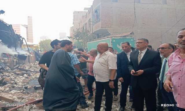 محافظ الجيزة يتابع ميدانياً جهود إطفاء حريق بمخزن دهانات بمنطقة البراجيل