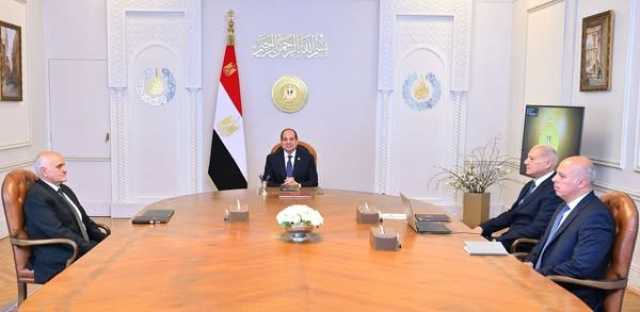 الرئيس السيسى يصدق على إطلاق مبادرة «مصر معاكم» للأبناء القصر للشهداء