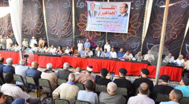 محافظ أسيوط يلتقي أهالي «نجع سبع» ويعد بحلول فورية لمشكلاتهم