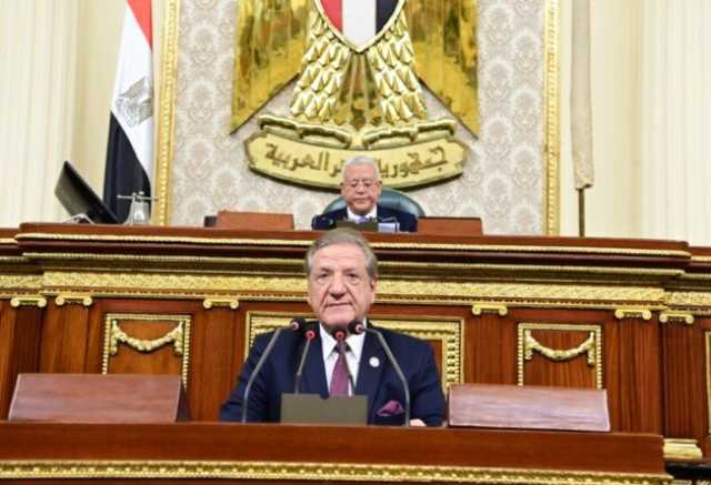 رئيس مجلس النواب ينتقد غياب وزيري المالية والتخطيط عن جلسة مناقشة الموازنة