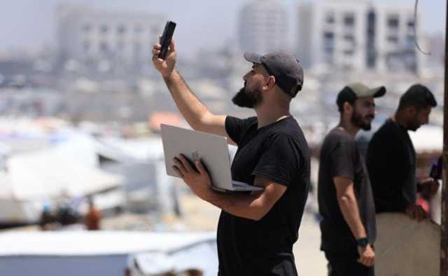 انقطاع الإنترنت والاتصالات في محافظتي غزة والشمال