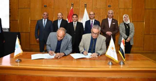 توقيع بروتوكول تعاون بين جامعتي أسيوط وجنوب الوادي لتفعيل برامج الدراسات العليا المهنية المشتركة