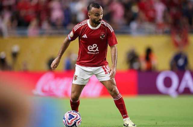 «ماشية بالعلاقات والحب».. أفشة يخرج عن صمته بعد الخروج الأهلي من المونديال