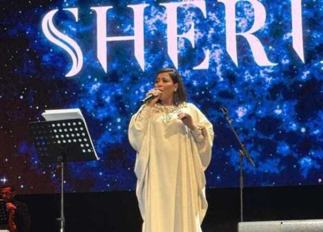 شيرين عبد الوهاب تنهار بالبكاء في حفلها بمهرجان موازين بالمغرب