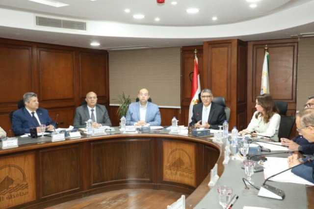 محافظ الجيزة يبحث آليات إنشاء محطة تحويل المخلفات إلى طاقة كهربائية بأبو رواش