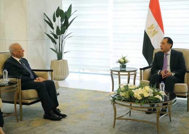 رئيس الوزراء يبحث مع السفير العراقي الملفات ذات الاهتمام المشترك