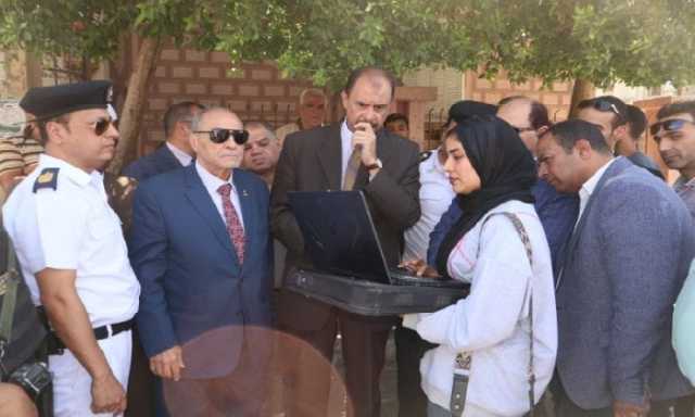 محافظ سوهاج يتفقد أعمال تطوير وتجميل ميدان الخلوة بأخميم
