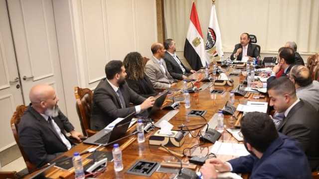 وزير قطاع الأعمال يبحث مع SAP مصر مستجدات تطبيق نظام ERP