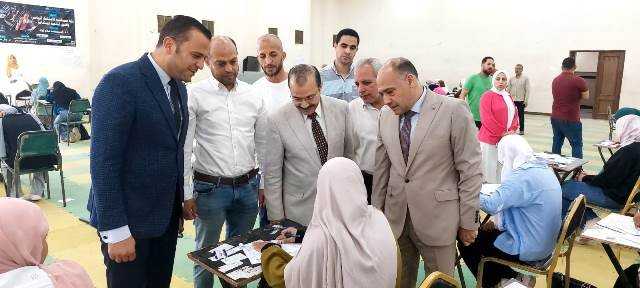 نائب رئيس جامعة بنها يتفقد سير امتحانات الفصل الدراسي الثاني