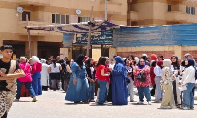 عقب أداء امتحان اللغة العربية.. ردود أفعال متباينة بين طلاب الثانوية العامة بالإسكندرية