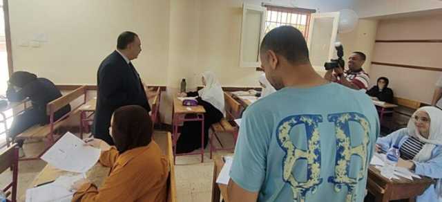 غرفة عمليات على مدار الساعة لتأمين امتحانات الثانوية العامة بأسيوط