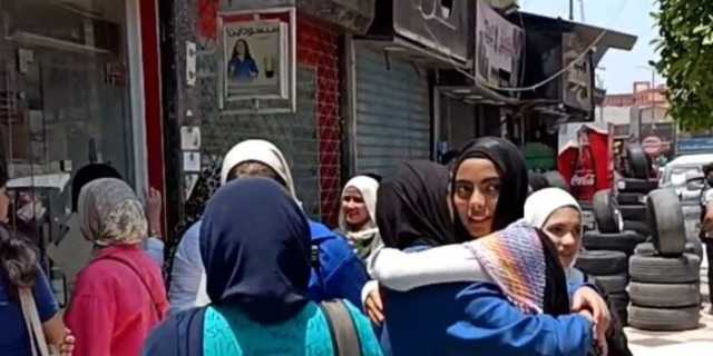 طلاب الإعدادية بالقليوبية يحتفلون بنهاية العام الدراسي