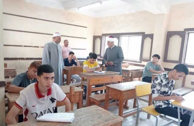رئيس القليوبية الأزهرية يتفقد لجان امتحانات الثانوية بالقناطر الخيرية