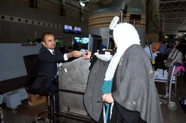 اليوم.. مصر للطيران تنظم 21 رحلة جوية لعودة حجاج بيت الله الحرام