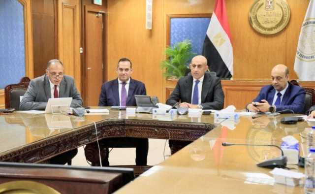 وزير التعليم يوجه ببذل كافة الجهود لضبط وانتظام سير الامتحانات