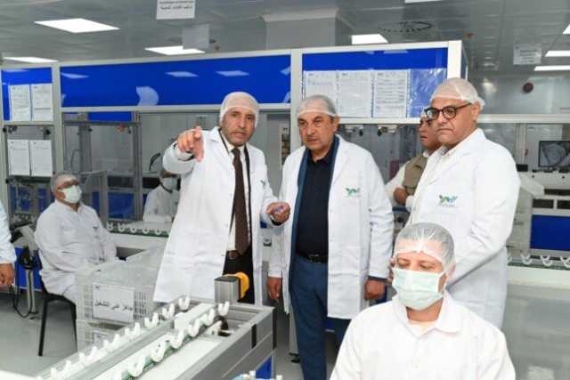 وزير قطاع الأعمال العام يتفقد تطوير مصانع «النصر للكيماويات الدوائية» بالقليوبية