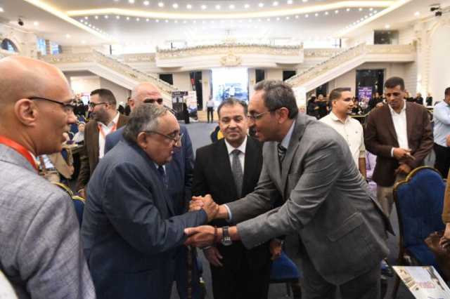 محافظ قنا يشهد افتتاح مؤتمر صيادلة جنوب الصعيد الأول بمشاركة 500 صيدلي