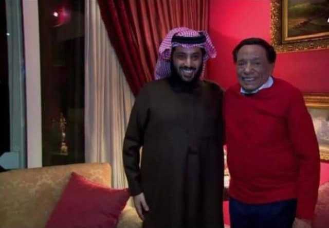 تركي آل الشيخ يكشف تفاصيل زيارته للزعيم عادل إمام