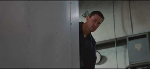 بعد طرح البرومو الرسمي لفيلم «ROOFMAN».. تعرف على قصة وأبطال العمل