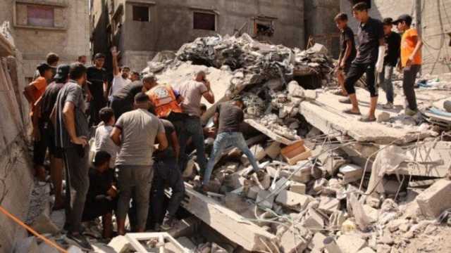 استشهاد 15 فلسطينيا وإصابة 50 آخرين جراء قصف الاحتلال لمنزل بحي الصبرة بغزة