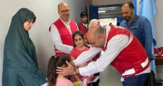 الهلال الأحمر المصرى يقدم دعماً عينياً للأسر الفلسطينية بمستشفيات المنوفية