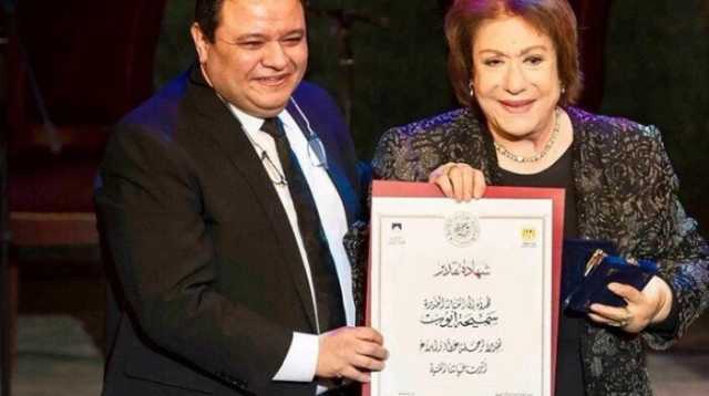 «اليوم تنكس رايات الإبداع ألما».. القومي للمسرح ينعى سميحة أيوب
