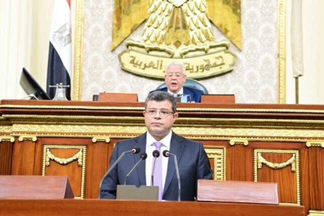 رئيس مجلس النواب يشيد بأداء لجنة الشئون الاقتصادية