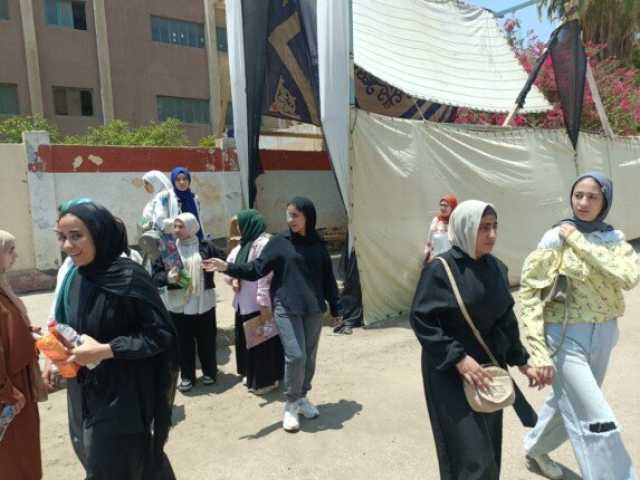 ارتياح بين طلاب القليوبية لسهولة امتحاني الدين والوطنية.. وإحالة 4 طلاب للتحقيق بسبب الشغب