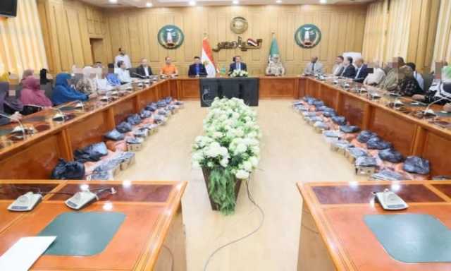 محافظ المنوفية يقدم مساعدات إنسانية بمناسبة عيد الأضحى المبارك بقيمة ربع مليون جنيه