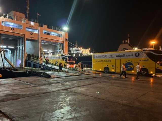 عودة أول فوج من حجاج البر عبر ميناء نويبع بإجمالي 295 حاجًا و8 باصات