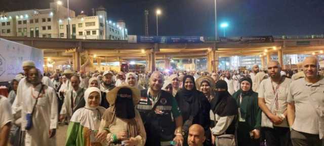 محافظ الإسماعيلية يتابع حجاج الجمعيات الأهلية بالإسماعيلية ويهنئهم بإتمام مناسك الحج