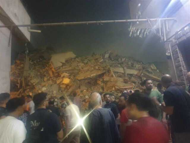 أرواح عالقة تحت الأنقاض.. تحقيقات موسعة في انهيار عقار السيدة زينب «صور»