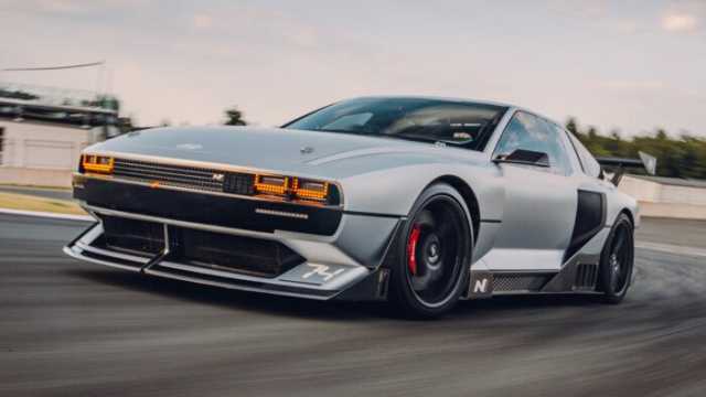تجمع بين أصالة السبعينات وتقنيات المستقبل.. سيارة هيونداي Pony Coupe
