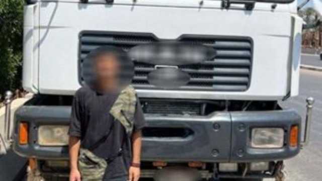 «الداخلية»: القبض على قائدي 3 سيارات نقل ثقيل لسيرهم برعونة