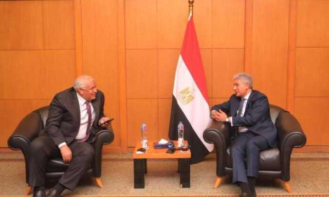 وزير السياحة يبحث مع محافظ الوادي الجديد تعزيز التعاون المشترك