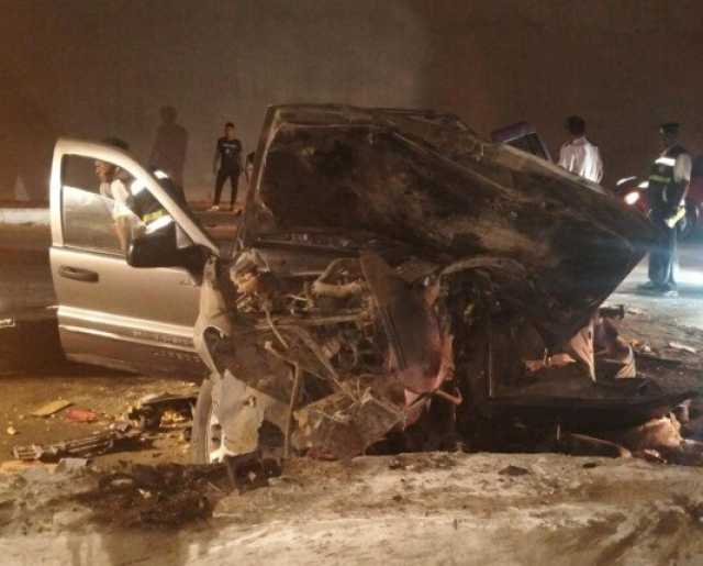 مصرع شخص إثر اصطدام سيارته بالرصيف على الطريق الدائرى بالقليوبية