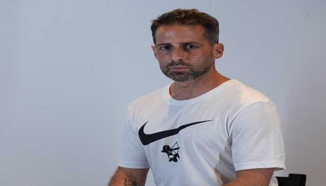 فيريرا يصحح أخطاء اللاعبين في مران الزمالك