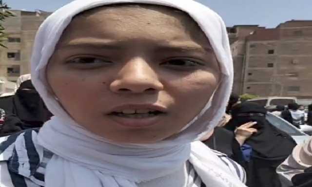 طويل وفيه تريكات.. تباين آراء طلاب أسوان حول صعوبة امتحان الكيمياء