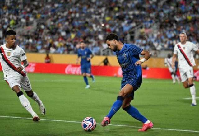رئيس اتحاد الكرة الآسيوي يشيد بإنجاز الهلال في كأس العالم للأندية