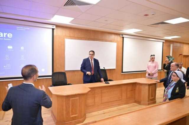 رئيس جامعة القاهرة يتفقد مقر الجامعة الأهلية ويوجه بالاستعداد للعام الجديد