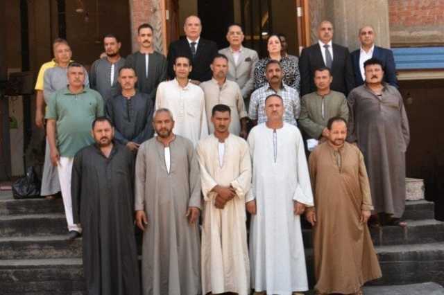وفد من قيادات حزب الجبهة الوطنية يزور أهالى ضحايا حادث الإقليمى «صور»