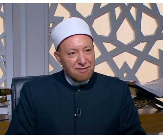 عويضة عثمان: وجود الزوجة في بيت لا تتوفر فيه الاستقلالية يسبب المشاكل «فيديو»