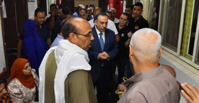 محافظ أسيوط يتفقد عيادة التأمين الصحي بمجمع المصالح لمتابعة جودة الخدمات الطبية