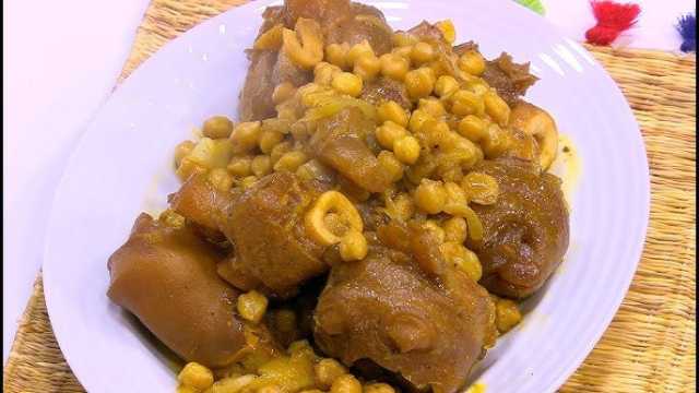 بخطوات سهلة وبسيطة.. طريقة عمل طاجن الكوارع بالحمص