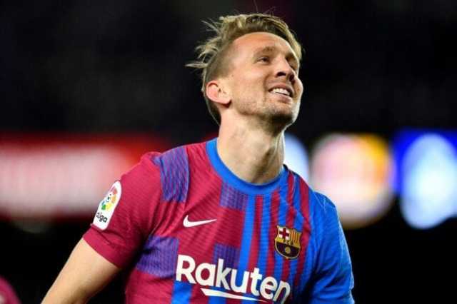 الاتفاق يفاوض مهاجم برشلونة السابق