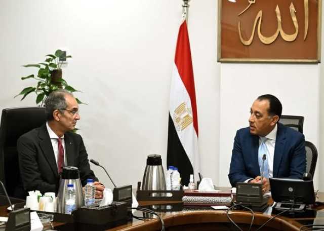 رئيس الوزراء يتابع مع وزير الاتصالات الموقف التنفيذي لـ مبادرة الروّاد الرقميون