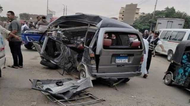 إصابة 6 أشخاص إثر انقلاب سيارة سوزوكي بالطريق الزراعي بالقليوبية
